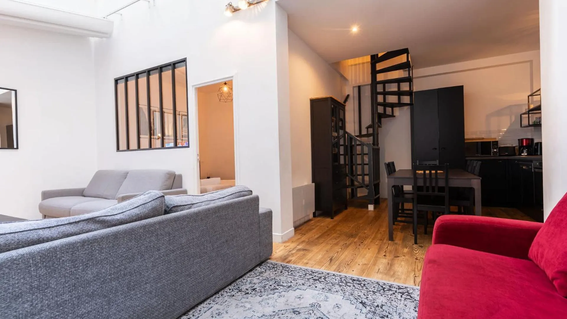 Loft House 3 Bedroom Bastille, Marais Ac By Lcc Agency *