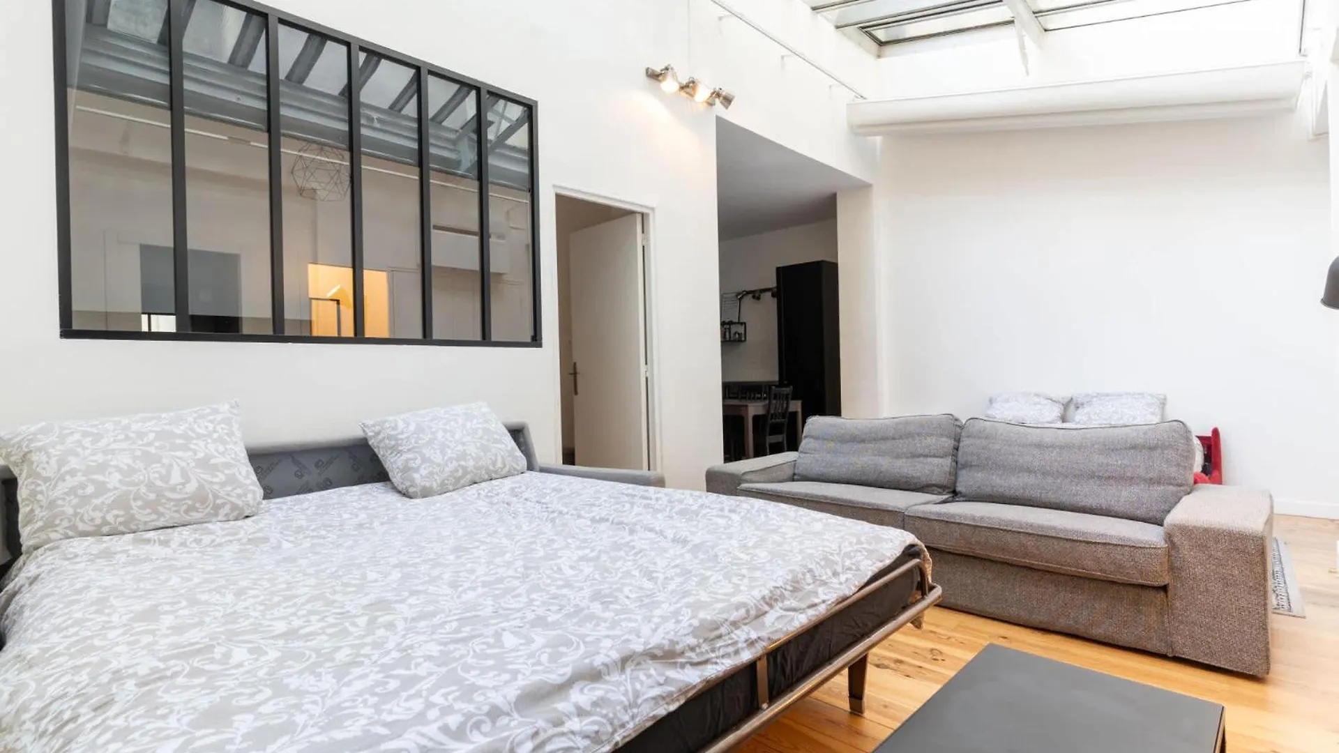Loft House 3 Bedroom Bastille, Marais Ac By Lcc Agency
