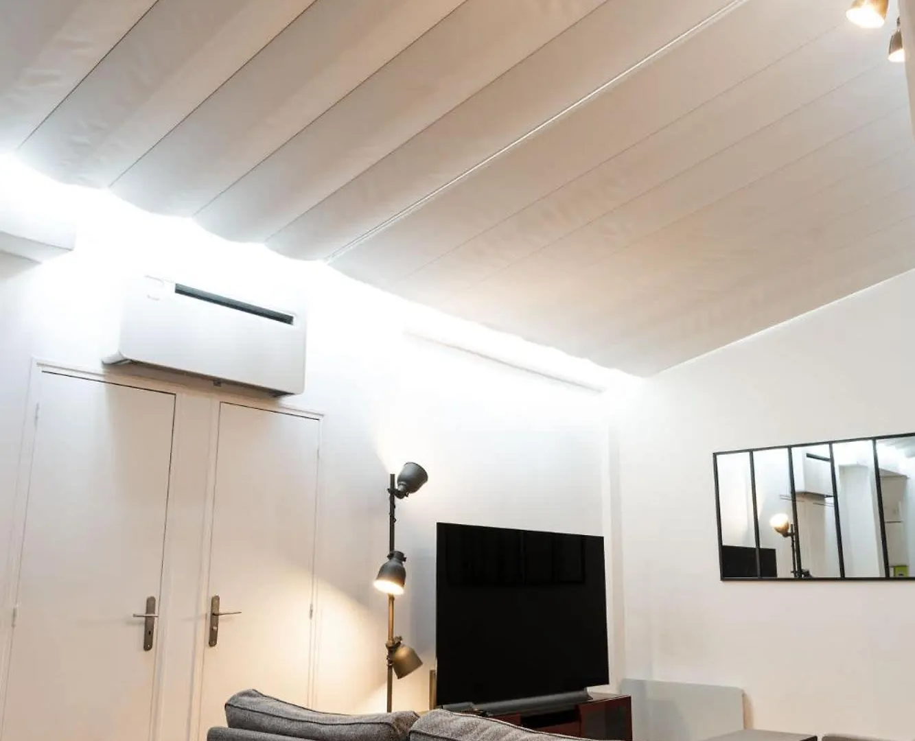Apartment Loft House 3 Bedroom Bastille, Marais Ac By Lcc Agency Paris